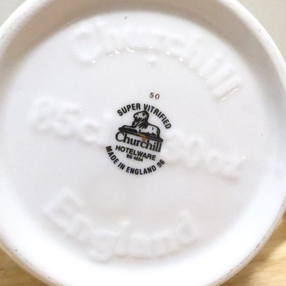 Vinttage Churchill Teapot Coffee Hotelware White 30 oz Porcelain 6.75" England - Picture 10 of 11